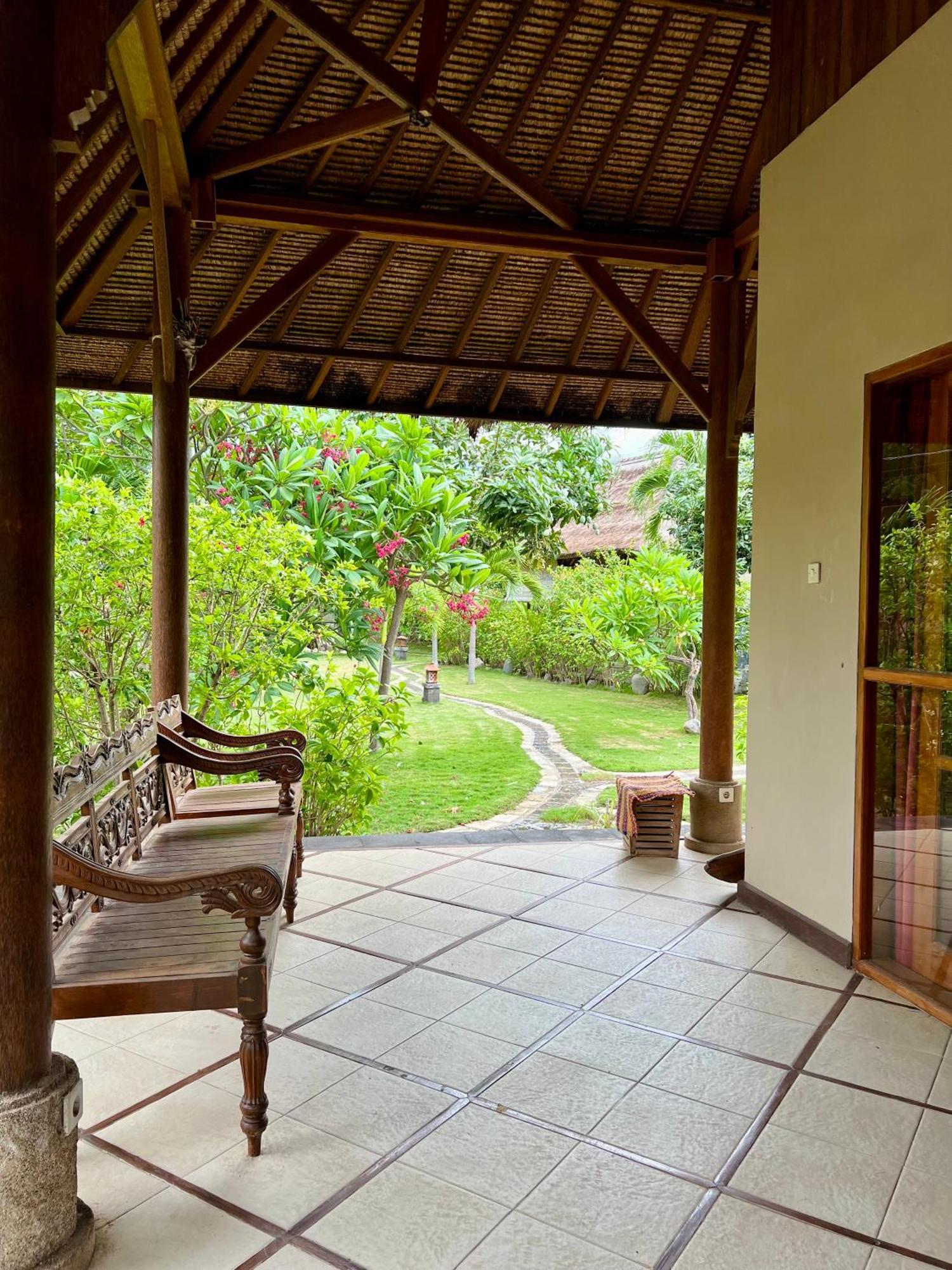 Sunia Loka Bungalows & Dive Center Pemuteran Екстериор снимка