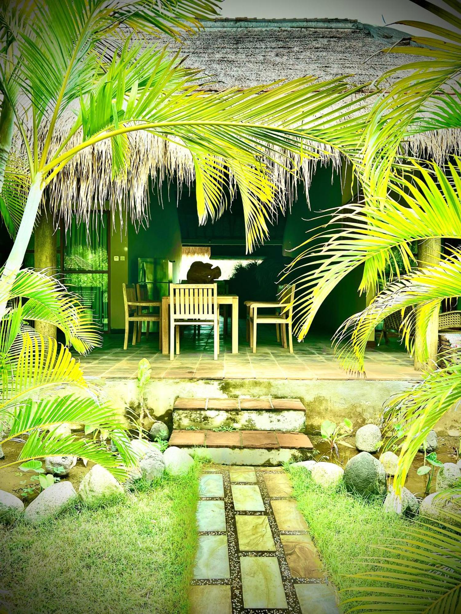 Sunia Loka Bungalows & Dive Center Pemuteran Екстериор снимка