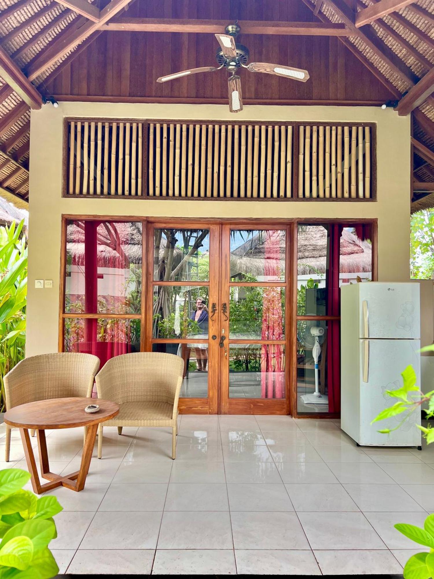 Sunia Loka Bungalows & Dive Center Pemuteran Екстериор снимка